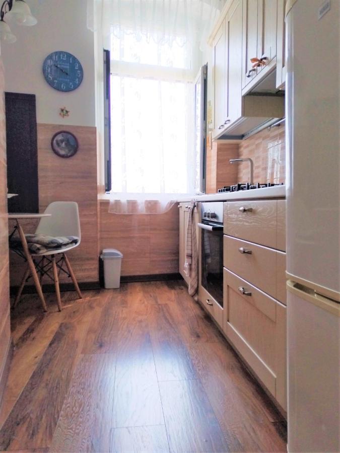 Studio Apartments Dalla Nonna Ровин Екстериор снимка