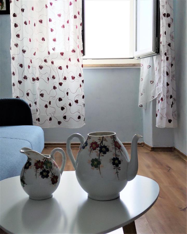 Studio Apartments Dalla Nonna Ровин Екстериор снимка